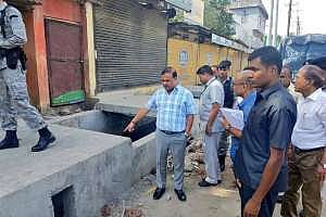গুয়াহাটির ৬ মাইলে পথঘাট ও নর্দমা পরিদর্শন হিমন্তের
