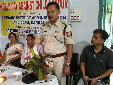 দৰিদ্ৰতা,শিক্ষাৰ অভাৱে মুল বিষয় : শিশু শ্ৰমিক