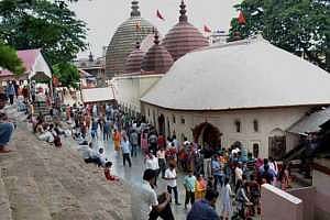 অম্বুবাচিতে কামাখ্যা মন্দির প্লাস্টিক মুক্ত রাখার আহ্বান জেলাশাসকের