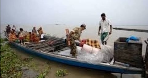 BSF helps border villagers to retrieve boats from Bangladesh