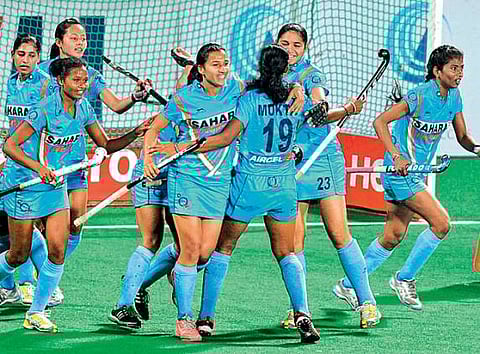 Women’s hockey squad leaves  for Madrid