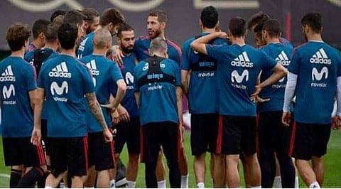 Spain start training without Reina