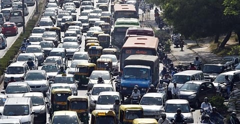Massive Traffic Jam hits City, Vehicles at standstill near Bhangagarh
