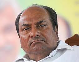 Antony hits out at fellow party leaders