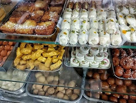 Shutdown of restaurant, bakery