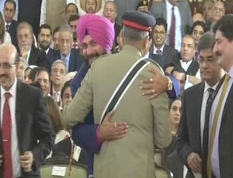Case filed against Navjot Singh Sidhu for hugging Pakistan Army chief