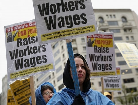 Government Urges to Approve Minimum Wage for Workers