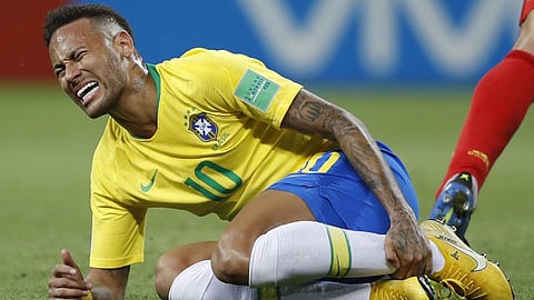 Neymar ’s mother defends her son on ad controversy