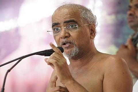 Jain Monk Tarun Sagar Dies at the Age of 51