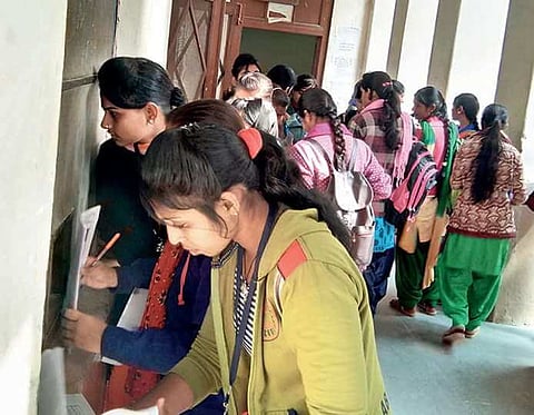 All India Democratic Students’ Organization for Reducing Unjustified Enhanced Examination Fees