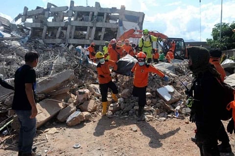 India Launches Relief Operation for Tsunami-Hit Indonesia