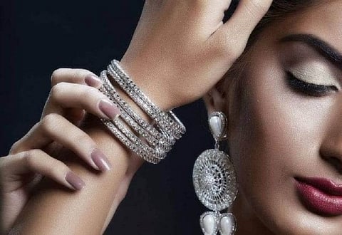 Make Smart Jewellery Choice For This Diwali