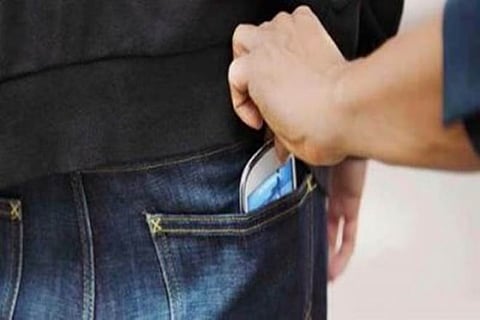 Mobile Lifter Bhatia Das Nabbed