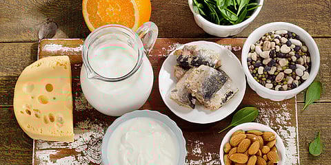 7 Symptoms of Vitamin D And Foods That Can Help You