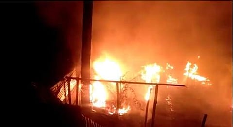Fire breaks out in Guwahati's Bakrapara, 10 houses gutted