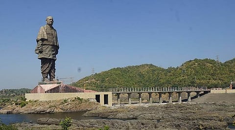 Rational approach to ‘The Statue of Unity’