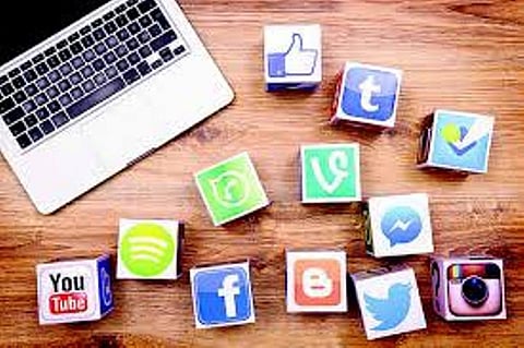 66% Indians Travel to Become Social Media Influencers, Bloggers