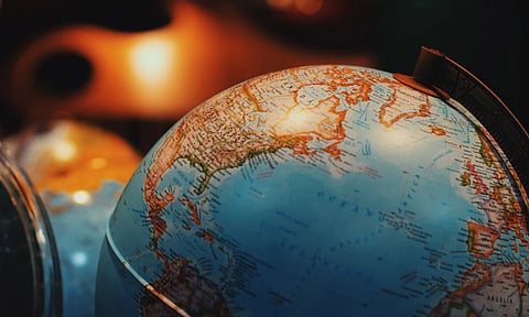 Study finds asteroid impact on Earth and Moon