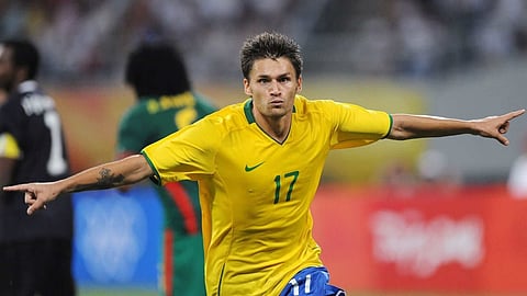 Ex-Brazil forward Rafael Sobis returns to Internacional