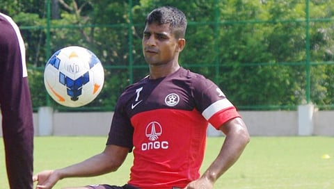 Mehtab Hossain announces retirement from club football