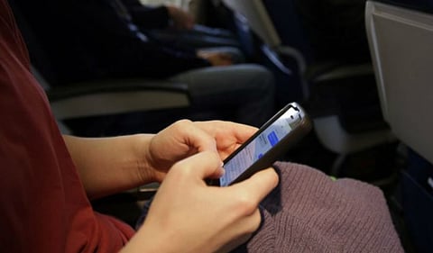 Using Phones While Shopping May Make You Buy More