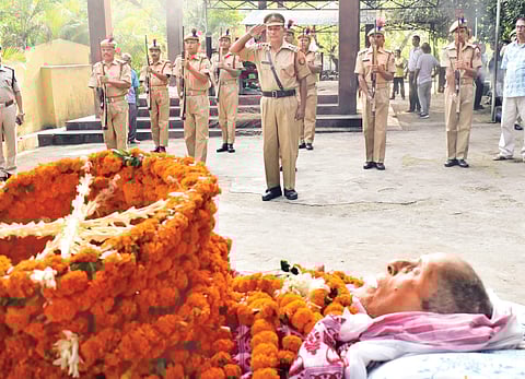 Noted artist Benu Mishra passes away at the age of 80 in Guwahati
