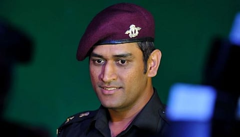 Lt. Col M.S. Dhoni Wins Hearts with Singing Skills