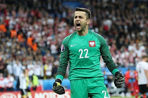 West Ham Goalie Fabianski Ruled out for Two Months