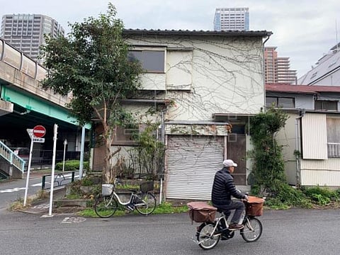 Houses lie vacant, in decay as Japanese population ages