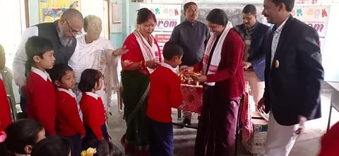 Sivasagar DC distributed mats to Katpar AWC of Buniyadi Vidyalaya