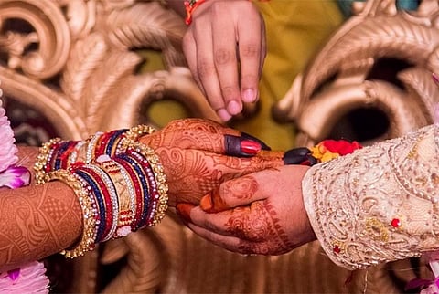 53% women get intimate outside marriage