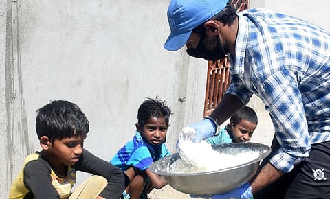 NDRF, Guwahati distributes food items to needy people in view of lockdown
