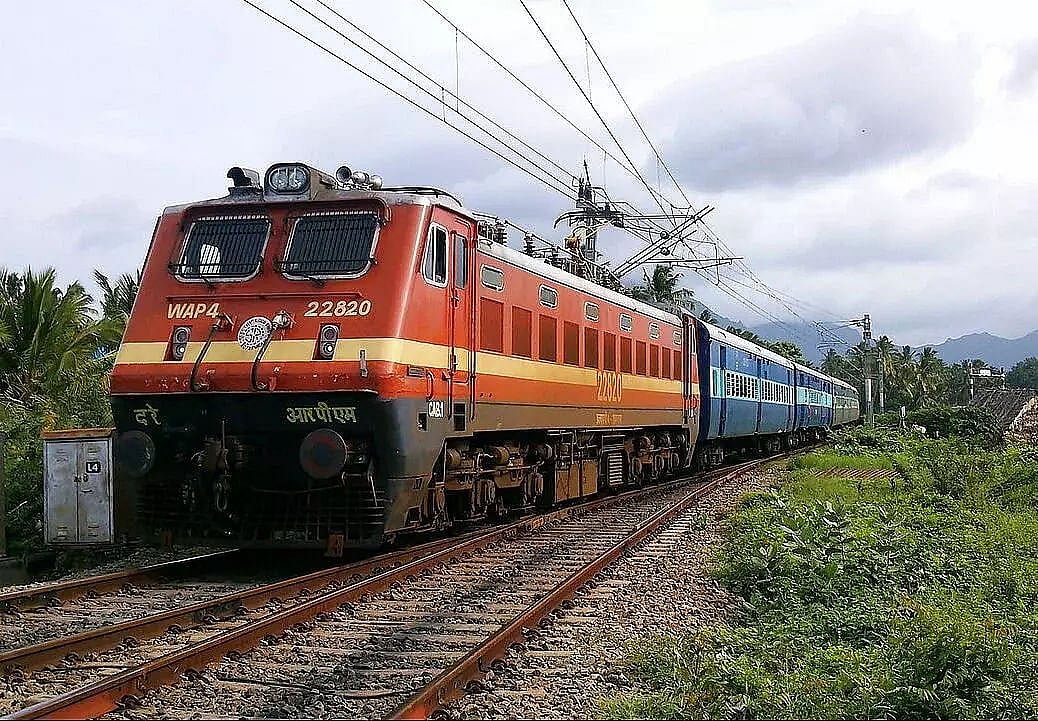 Arunachal Pradesh : Indian Railways To Build Railroad Tracks To China ...