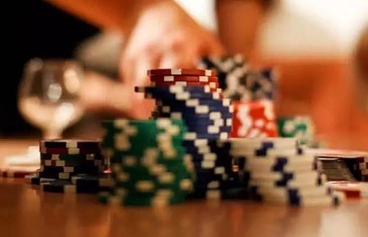 Gambling den busted; six held with cash in Tinsukia district