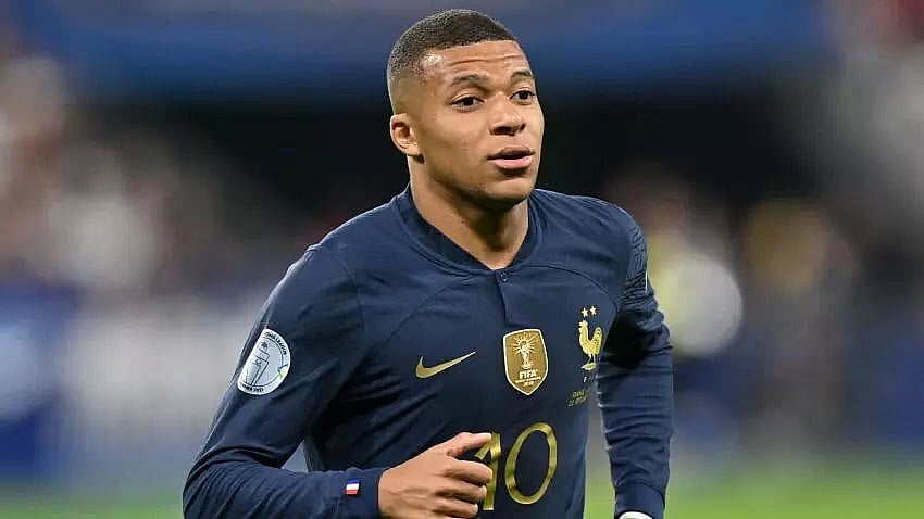 Kylian Mbappe hits twice to power Paris Saint-Germain closer to Ligue 1 ...