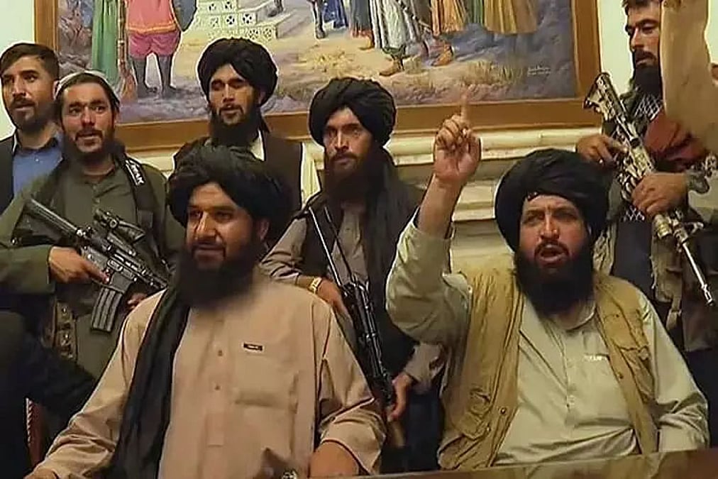 Taliban imposes ban on all political parties