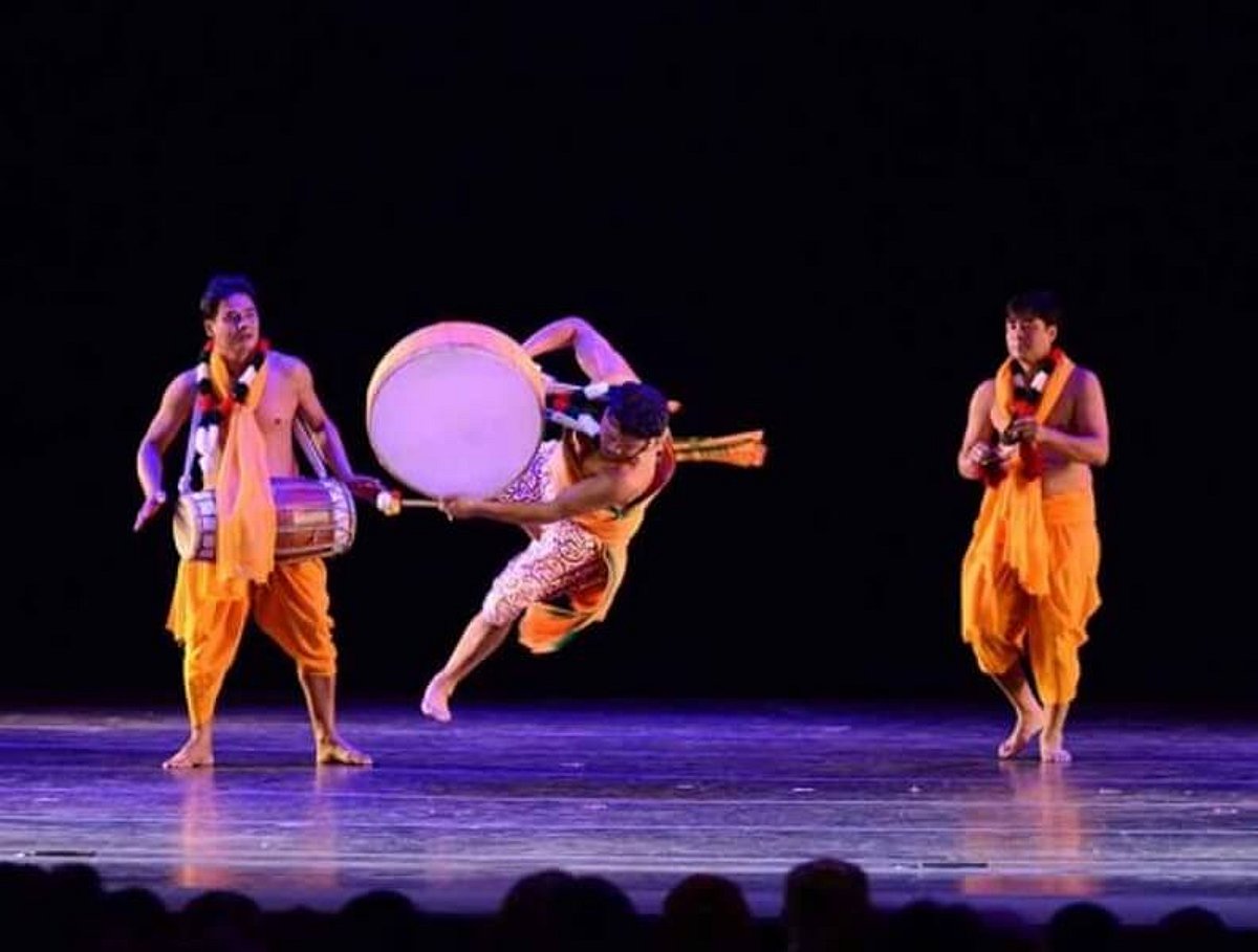 Basanta Rass Manipuri dance troupe takes part in International Festival