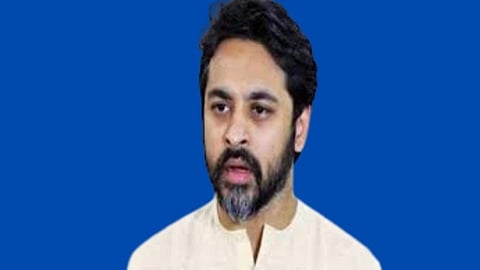  लोकांना पॅनिक करण्यापेक्षा 'पीसीआर'वर भर द्या ;निलेश राणेंची प्रशासनाला सक्त सूचना