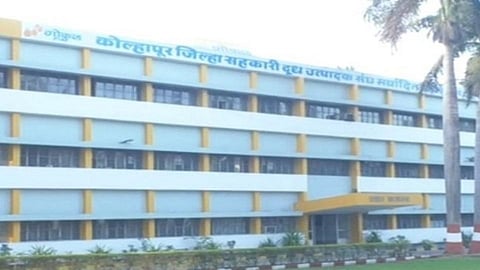 'गोकुळ' मल्टीस्टेट वरून पालकमंत्र्यांचा शिळ्या कढीला ऊत 
