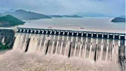 भारतातील सर्वात मोठी धरणं..जाणून घ्‍या आणि फिरण्याचा आनंद मिळवा
