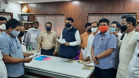 450 कोटीचे पिक कर्ज माफ व्हावे