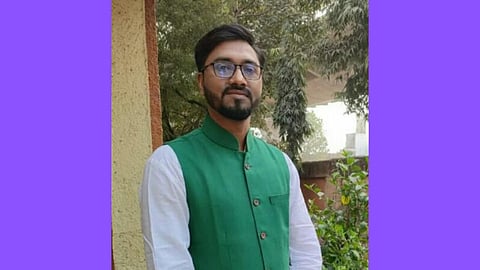 कौतुकास्पद कामगिरी! जीवाची जोखीम स्वीकारून 'ते' करताहेत कोरोना रुग्णांची मदत