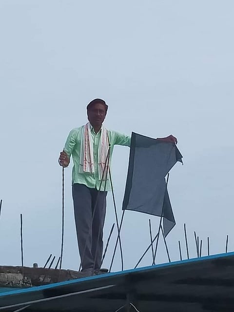 अर्धापूर तालुक्यातील सावरगाव येथे काळा दिवस 