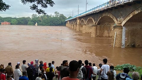 सांगली धोक्याकडे; आयर्विनची पातळी जाऊ शकते 52 फुटाकडे
