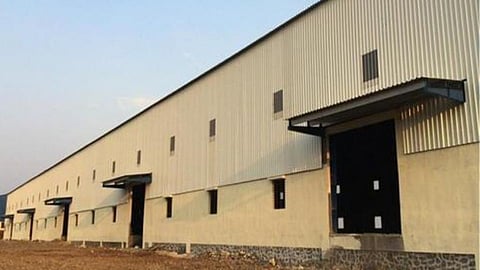 चाकण मधील गोदामे खातात भाव