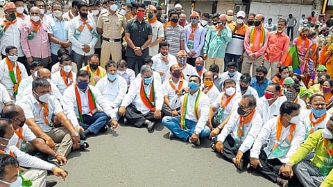 स्वप्नीलच्या आत्महत्येला राज्य सरकार जबाबदार; भाजपचा आरोप 