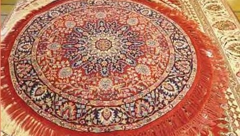 महिलांचा व्यवसाय जाणार सातासमुद्रापार; कार्पेटने मिळणार ओळख