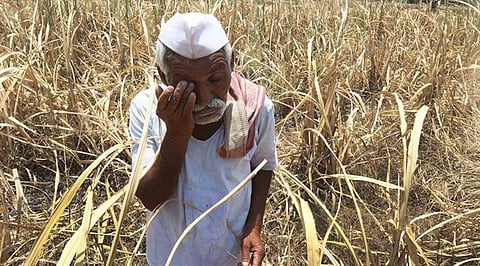 लाभधारक शेतकरी पाण्याला मुकले