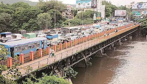 पुण्यातील संभाजी पुलावर गणेशोत्सवानंतर मेट्रो मार्गाचे गर्डर बसविणार