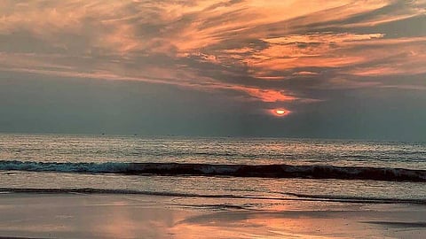 अलिबाग आवडे सेलिब्रिटींना; पहा कोणी विकत घेतलं 'सेकंड होम'?